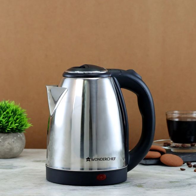 Wonderchef Cresent 1.8L Electric Kettle Wonderchef Cresent 1.8L Electric Kettle