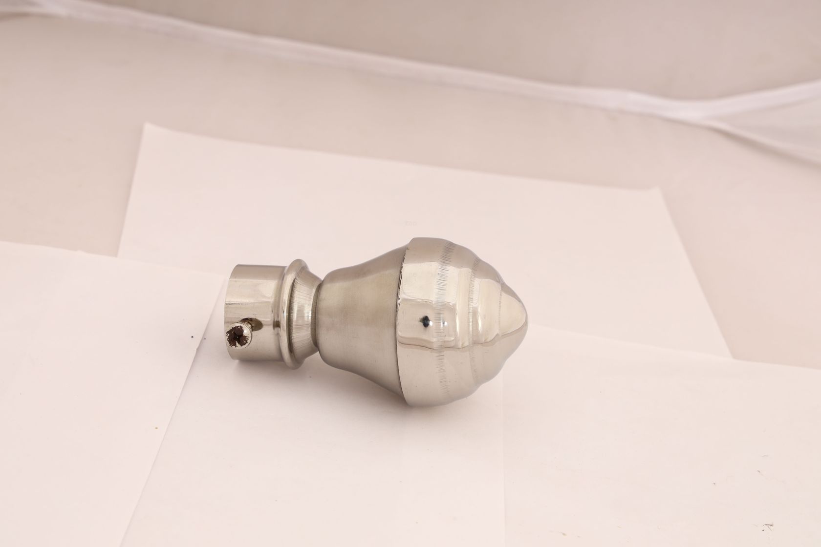 Vrajratna SS Curtain Bracket