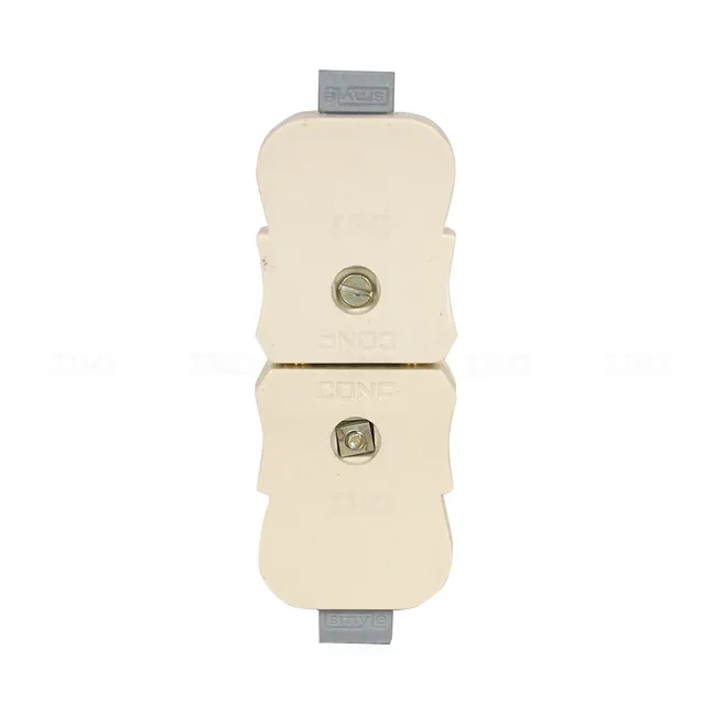 Cona 2036 6 A 2 Plug Top