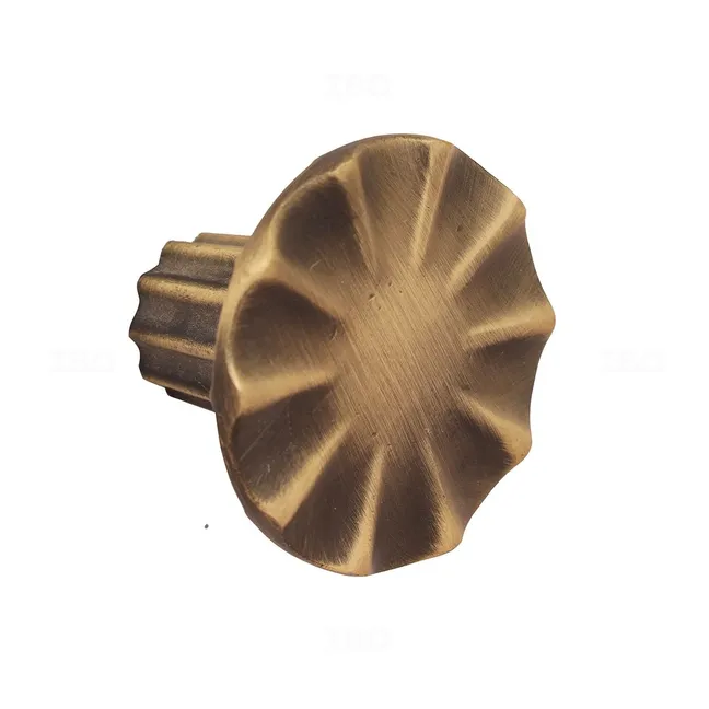 Ferguson 1701 Antique Cabinet Knob