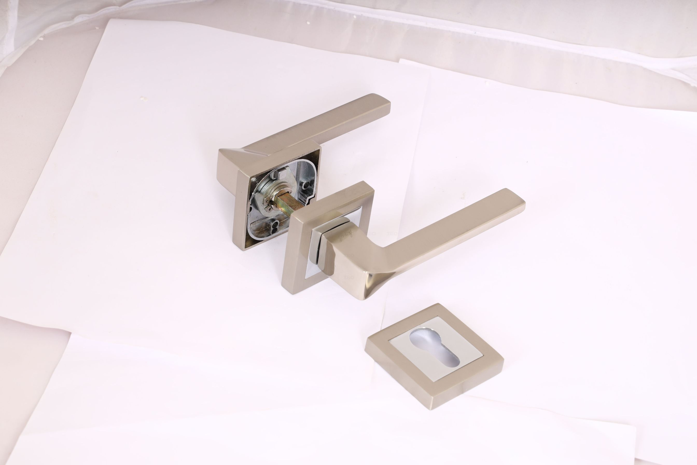 Godrej 5994 Silver Mortise on Rose