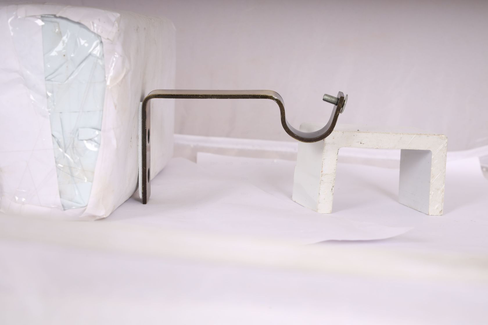 Prachi 1 Antique Curtain Support