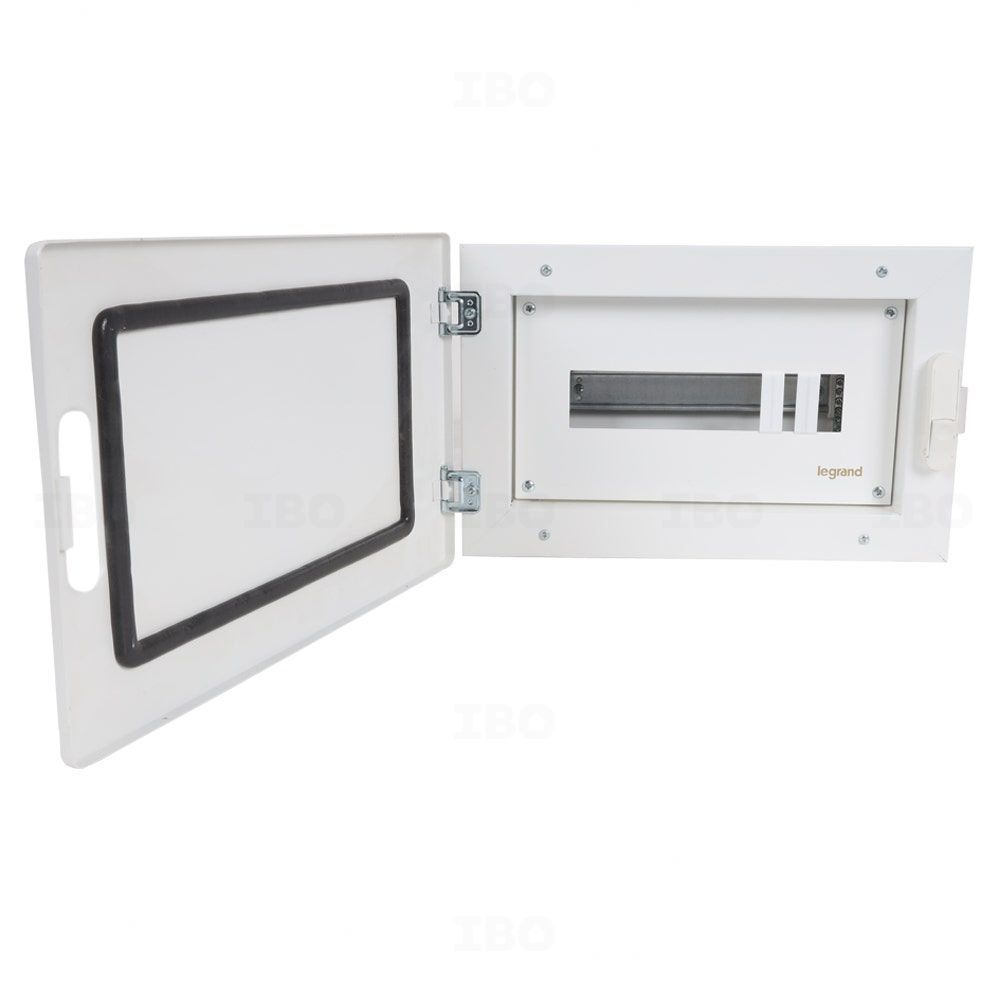 Legrand Ekinox3 Single Pole + Neutral 12 Ways IP 43 Distribution Board Legrand Ekinox3 Single Pole + Neutral 12 Ways IP 43 Distribution Board
