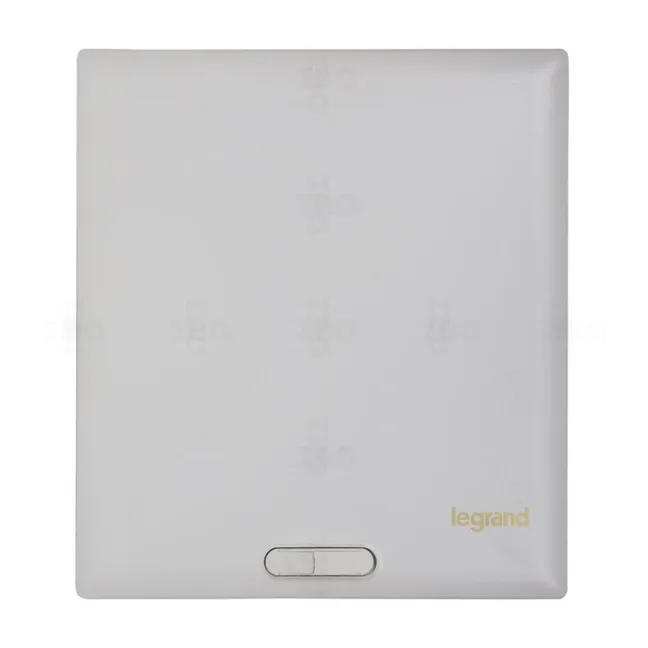 Legrand Ekinox Triple Pole +Neutral 6 Ways IP 43 Distribution Board